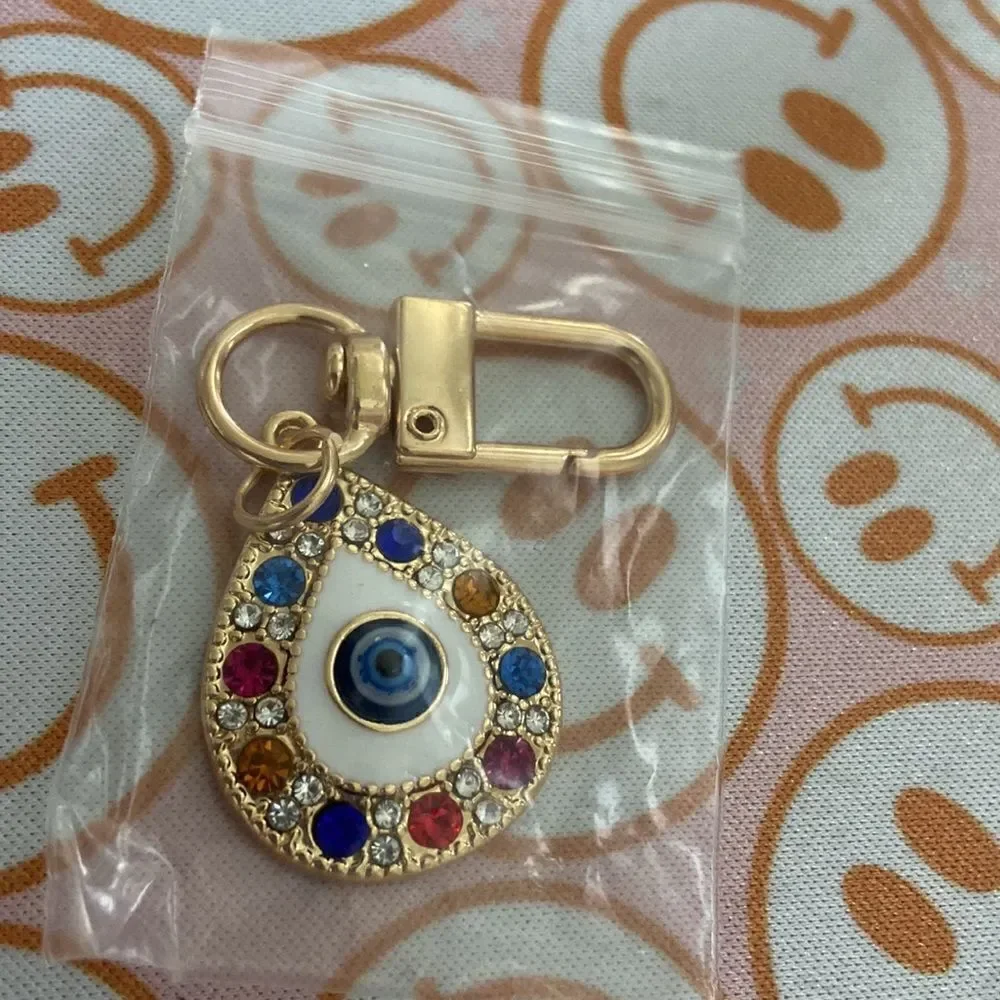 Rainbow Evil Eye Hamsa Hand Keychain Key Ring NWT Zinc alloy Rhinestone